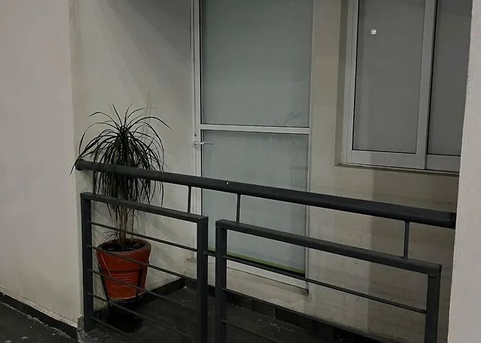 Private Room, Excellent Location In *